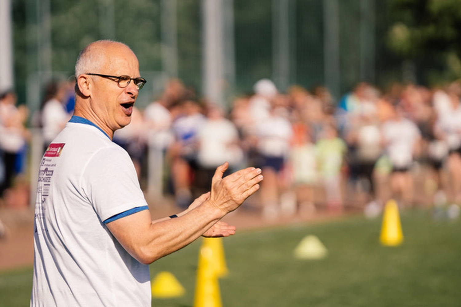 Kinder laufen beim Fußball von Hartwig - Steffen Hartwig 